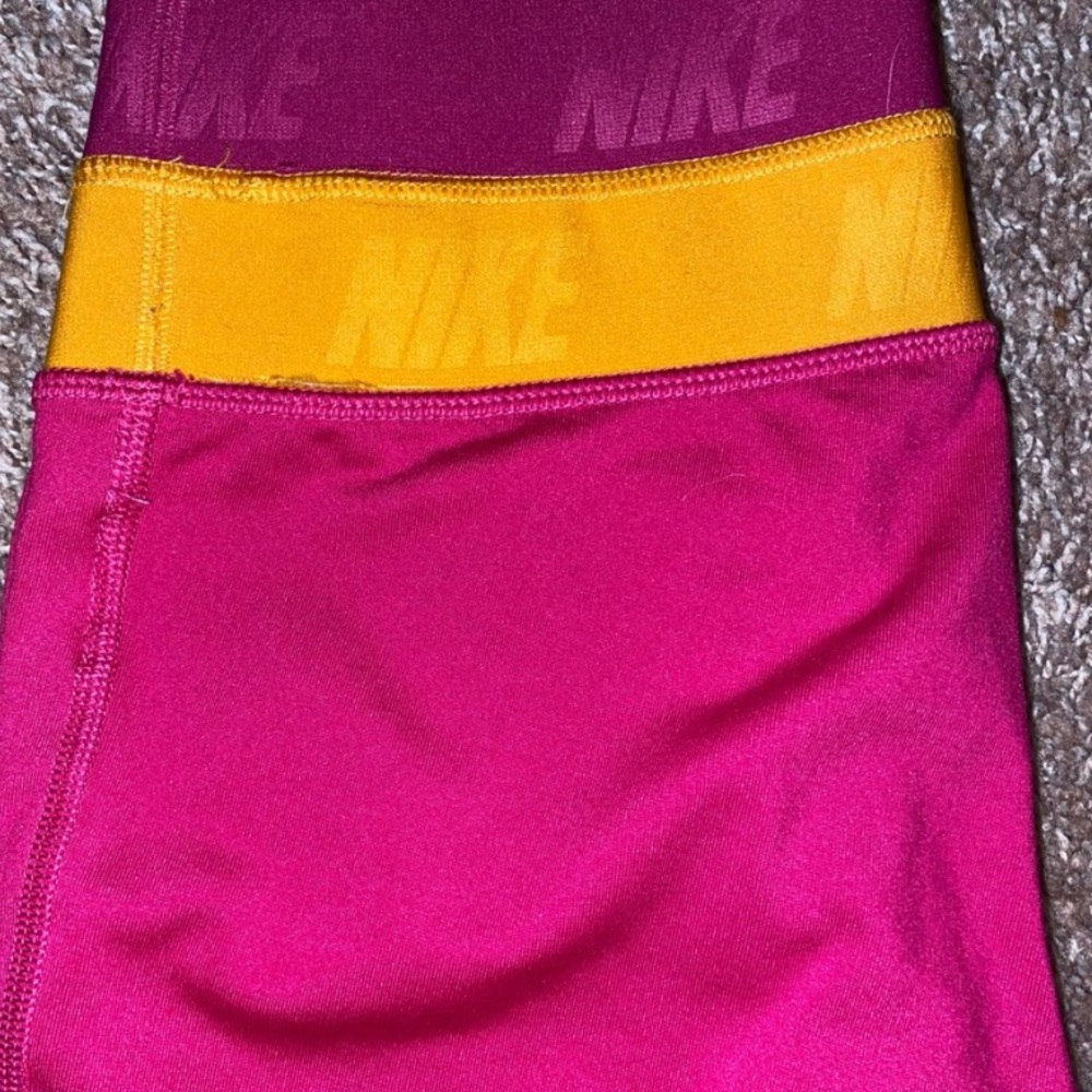 Nike leggings